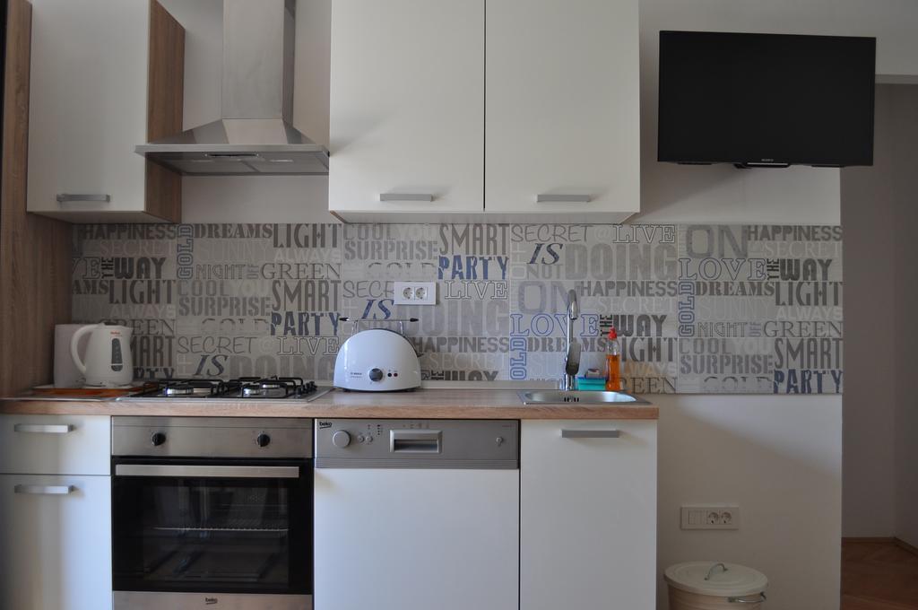 Dadule Apartments Podstrana Bilik gambar