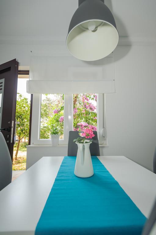 Dadule Apartments Podstrana Bilik gambar
